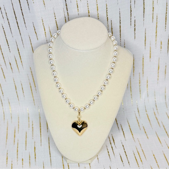 House of Harlow 1960 Pearl Necklace w/ Removable Gold Heart Charm NWT - Picture 3 of 8